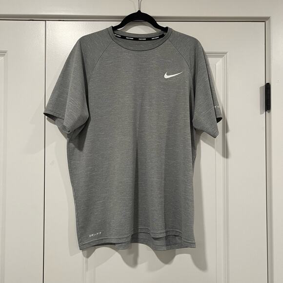 Nike Swim Dri-Fit Men's Activewear T Shirt Light Grey‎ Size XL - Picture 1 of 7